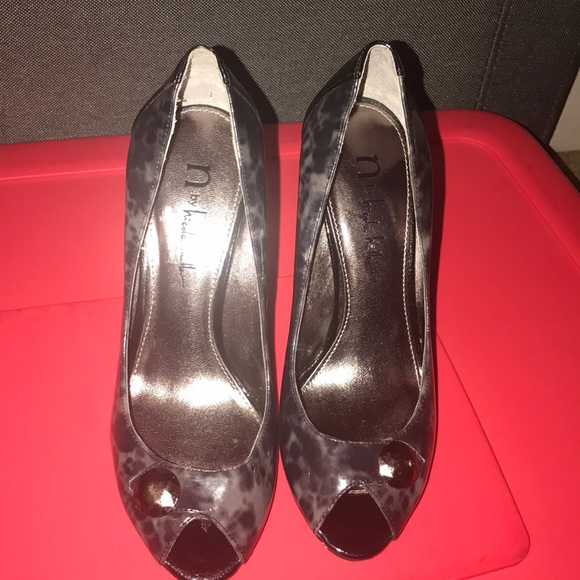 Nicole Miller - Picture 1 of 6